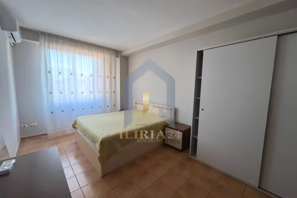 Shtepi me qera 2+1 ne Tirane - 700 Euro