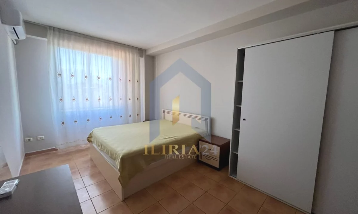 Shtepi me qera Apartament ne Tirane, 2+1, Mobilimi E mobiluar, Pagesa 700  Euro.