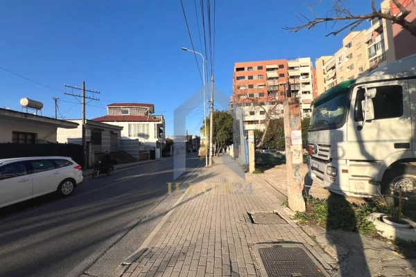 Ambient biznesi me qera 1+1 ne Tirane - 1,500 Euro