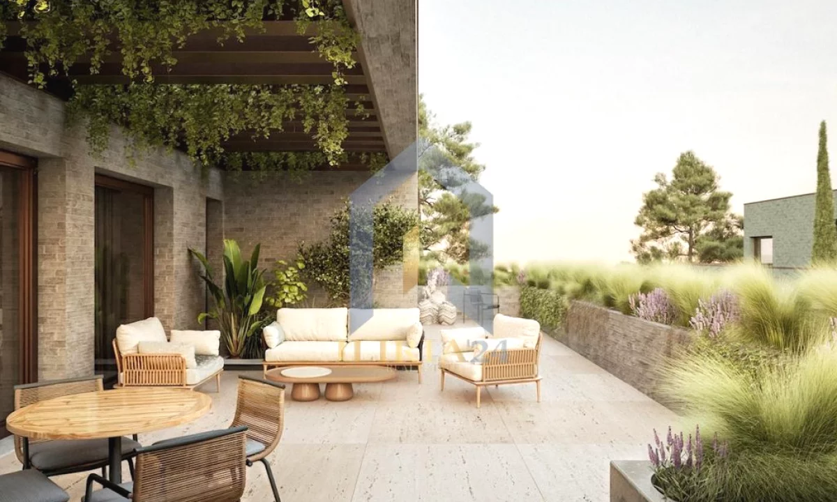 Shtepi ne shitje Apartament ne Tirane, 2+1, Mobilimi Bosh, pa mobiluar, Pagesa 233,460  Euro.