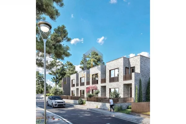 Shtepi ne shitje Apartament ne Tirane, 2+1, Mobilimi Bosh, pa mobiluar, Pagesa 233,460  Euro.