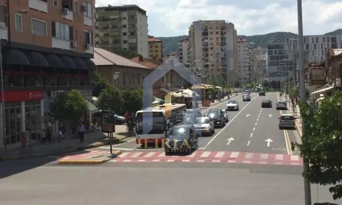 Shtepi me qera Apartament ne Tirane, 1+1, Mobilimi E mobiluar, Pagesa 550  Euro.