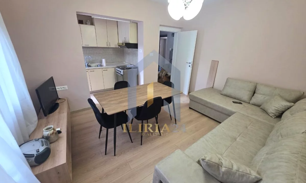 Shtepi me qera Apartament ne Tirane, 1+1, Mobilimi E mobiluar, Pagesa 600  Euro.