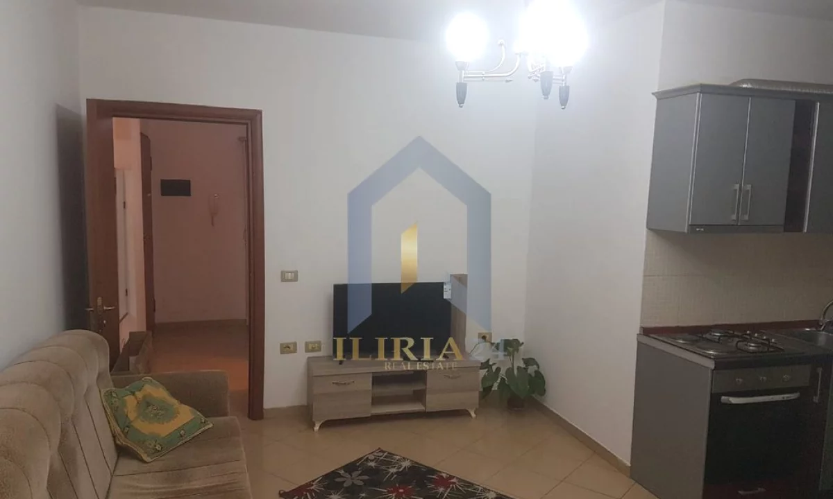 Shtepi me qera Apartament ne Tirane, 1+1, Mobilimi E mobiluar, Pagesa 400  Euro.
