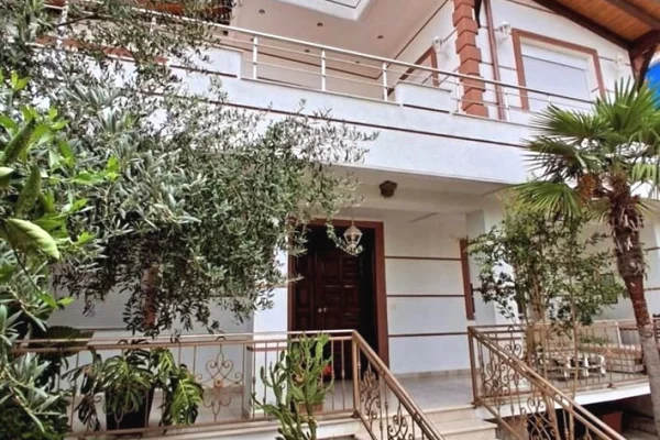 Luxury villas for sale in Vlora 5+1, Furnished