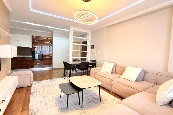 Shtepi ne shitje Apartament ne Tirane, 2+1, Mobilimi E mobiluar, Pagesa 650  Euro.