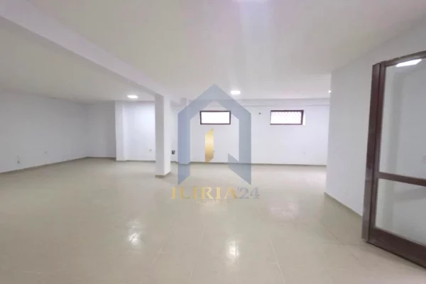 Ambient biznesi ne shitje 1+1 ne Tirane - 180,000 Euro