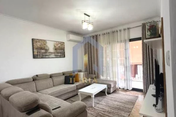 Shtepi ne shitje 2+1 ne Tirane - 225,000 Euro