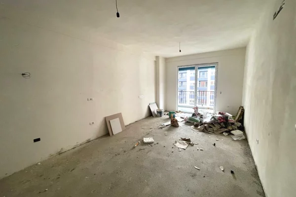 Shtepi ne shitje Apartament ne Tirane, 2+1, Mobilimi Bosh, pa mobiluar, Pagesa 119,880  Euro.