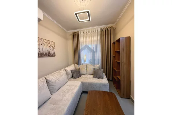 Shtepi me qera 1+1 ne Tirane - 400 Euro