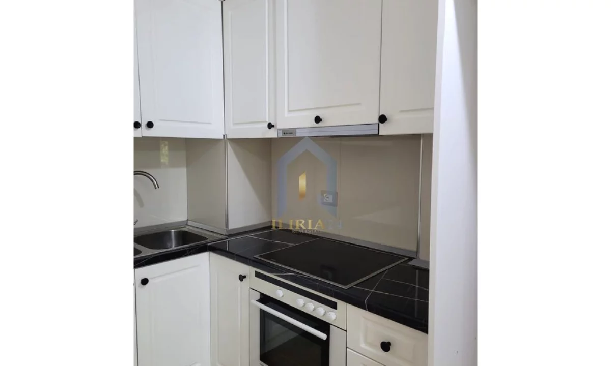 Shtepi me qera Apartament ne Tirane, 1+1, Mobilimi Pjeserisht e mobiluar, Pagesa 400  Euro.