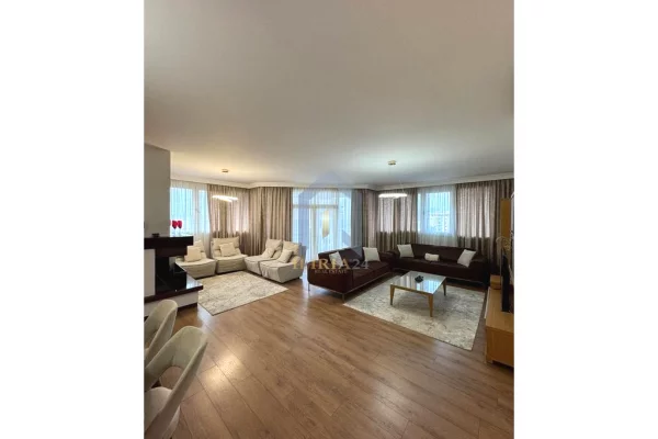 Shtepi me qera 3+1 ne Tirane - 1,600 Euro