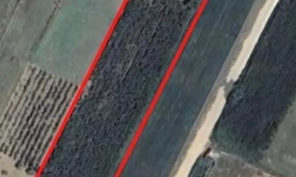 OKAZION!SHITET TOKE NE AUTOSTRADEN TIRANE-DURRES