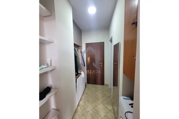 Shtepi me qera Garsoniere ne Tirane - 330 Euro
