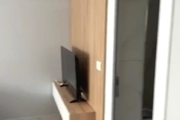 Shtepi ne shitje Apartament ne Tirane, 1+1, Mobilimi E mobiluar, Pagesa 220,000  Euro.