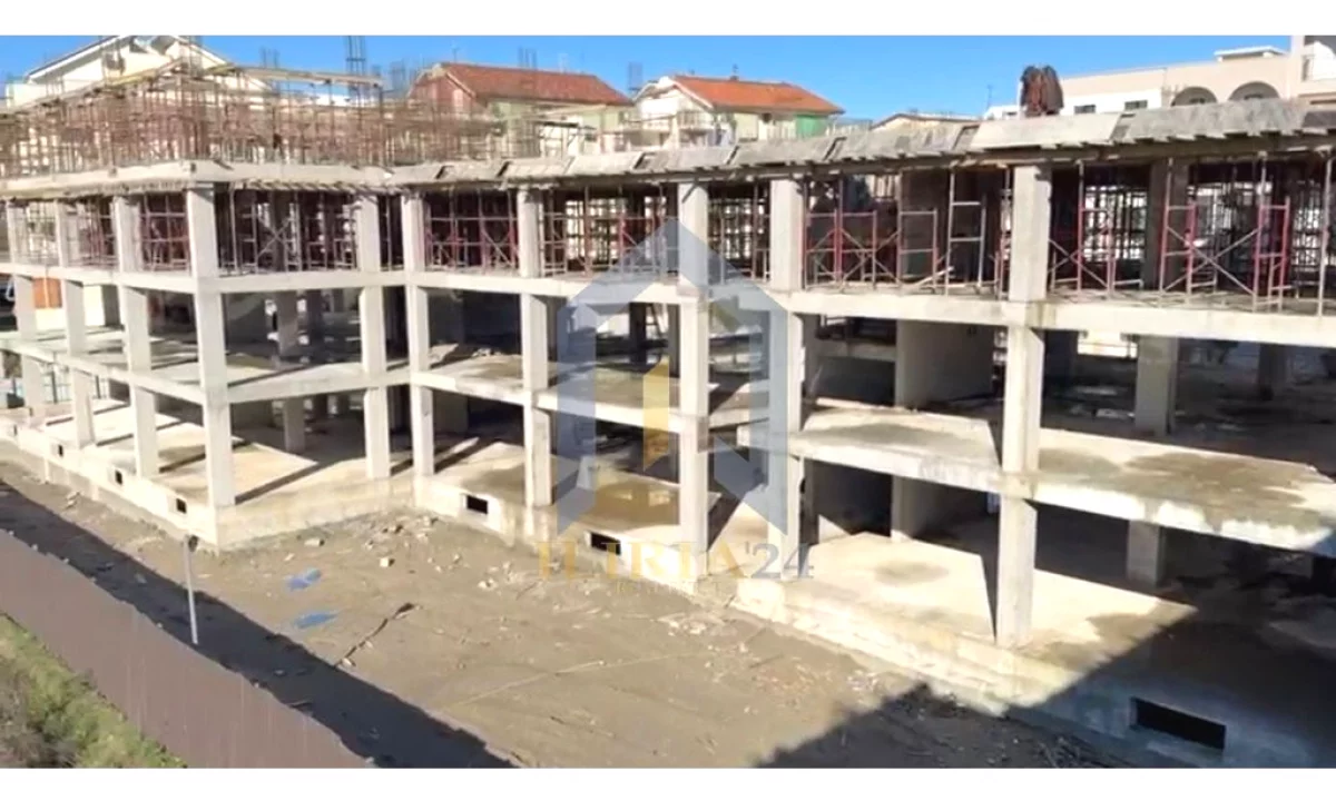 Appartamento in vendita a Durazzo 1+1, Vuoto