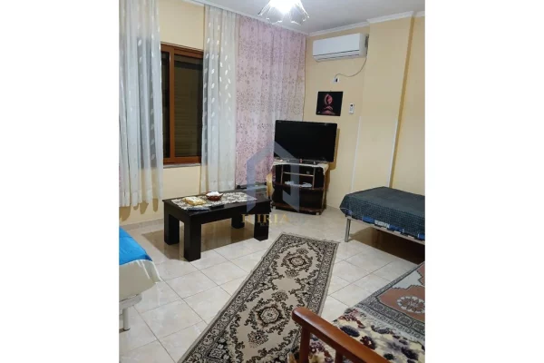 Apartament 1+1 me qira tek “21 Dhjetori”