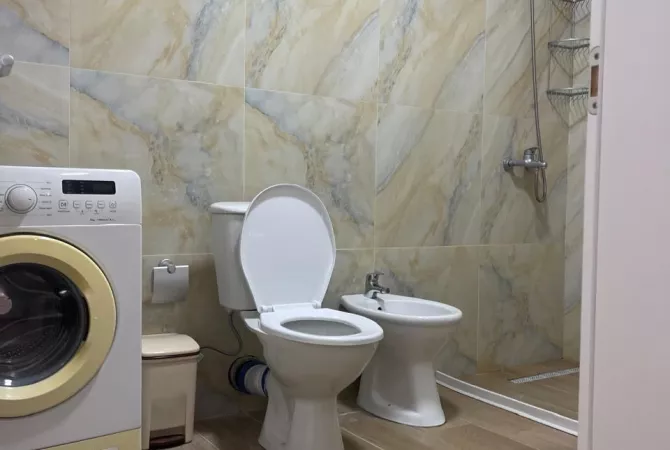 Shtepi me qera 1+1 ne Tirane - 70,000 Leke