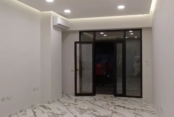 Ambjent biznesi me qera 1+1 ne Tirane - 50,000 Leke