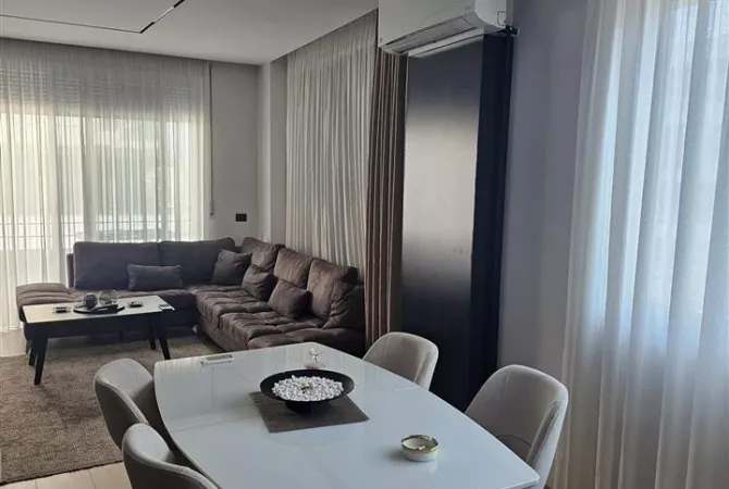 Shtepi me qera 2+1 ne Tirane - 65,000 Leke