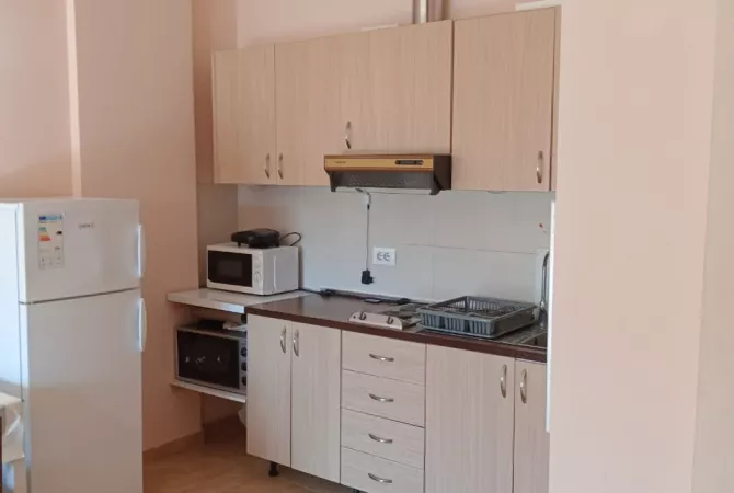 Shtepi me qera 2+1 ne Tirane - 47,000 Leke