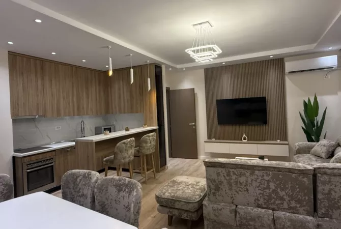 Shtepi me qera Apartament ne Tirane, 2+1, Mobilimi E mobiluar, Pagesa 800  Euro.