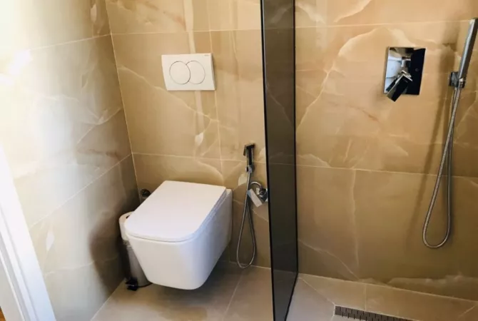 Shtepi me qera Apartament ne Tirane, 1+1, Mobilimi E mobiluar, Pagesa 650  Euro.