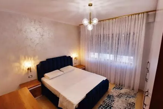 Shtepi me qera 2+1 ne Tirane - 48,000 Leke