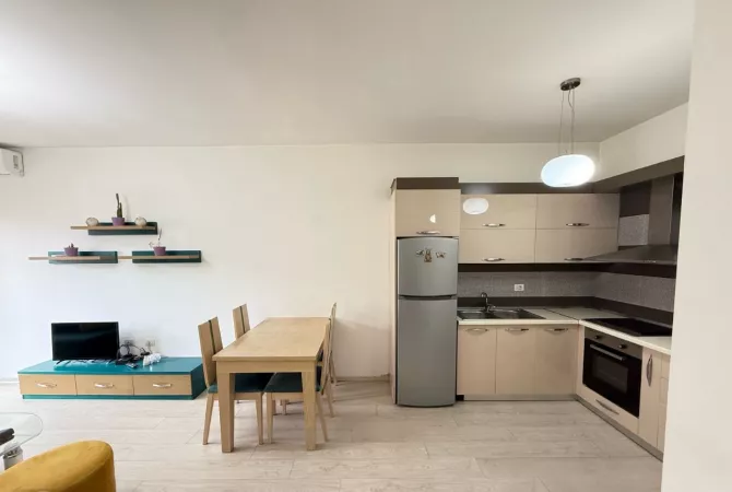 Shtepi me qera Apartament ne Tirane, 1+1, Mobilimi E mobiluar, Pagesa 600  Euro.