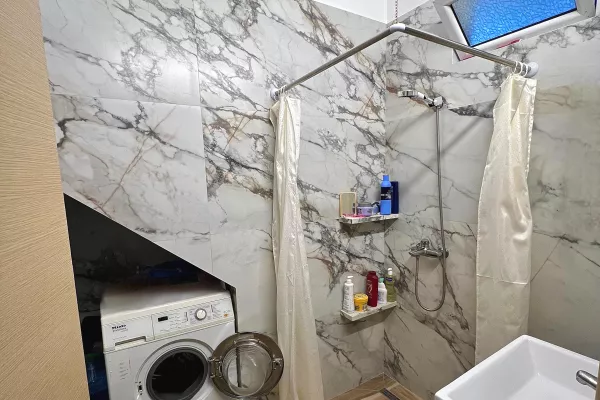 Casa in affitto 1+1 a Tirana - 35,000 Leke