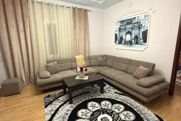 Shtepi me qera 3+1 ne Tirane - 42,000 Leke