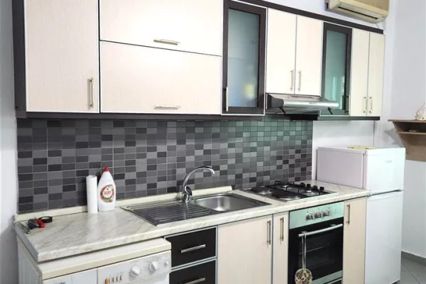 Shtepi me qera Garsoniere ne Tirane - 35,000 Leke