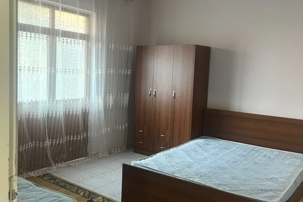 Shtepi me qera Apartament ne Tirane, 2+1, Mobilimi E mobiluar, Pagesa 40,000  Leke.