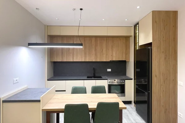 Shtepi me qera Apartament ne Tirane, 2+1, Mobilimi E mobiluar, Pagesa 600  Euro.