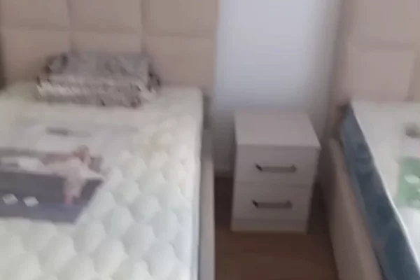 Shtepi me qera 1+1 ne Tirane - 40,000 Leke