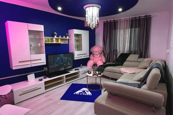 Shtepi ne shitje 1+1 ne Tirane - 280,000 Euro