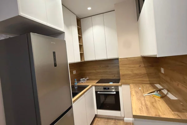 Shtepi me qera 1+1 ne Tirane - 70,000 Leke