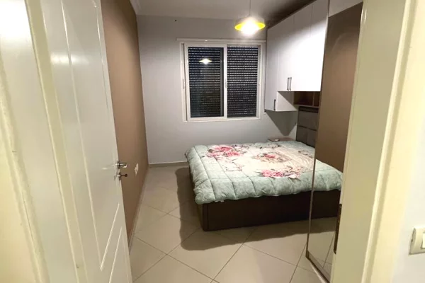 Shtepi me qera 2+1 ne Tirane - 600 Euro