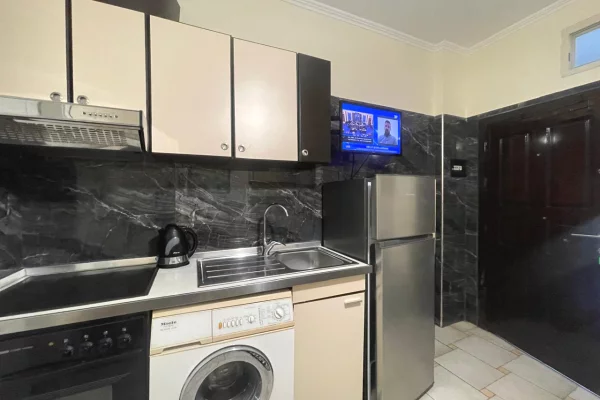 Shtepi me qera 1+1 ne Tirane - 45,000 Leke