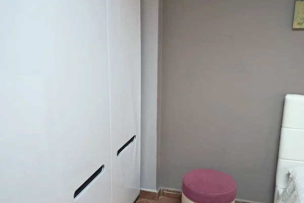 Shtepi me qera Garsoniere ne Tirane - 50,000 Leke