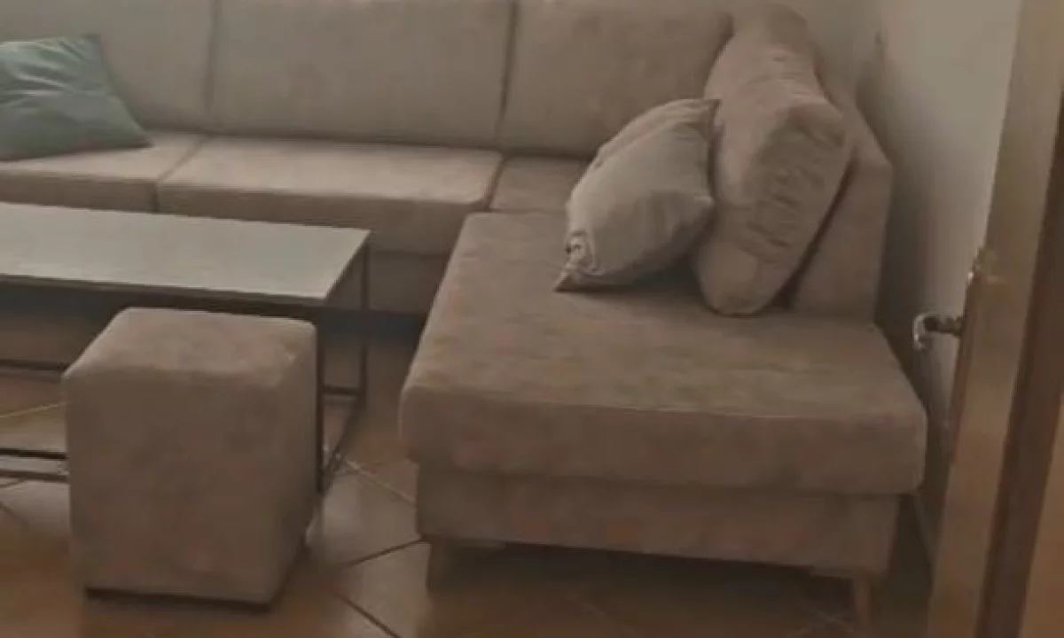 Shtepi me qera Apartament ne Tirane, 1+1, Mobilimi E mobiluar, Pagesa 40,000  Leke.