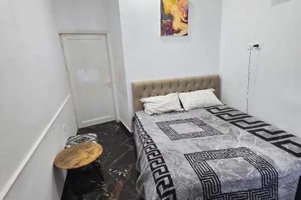 Shtepi me qera Garsoniere ne Tirane - 25,000 Leke