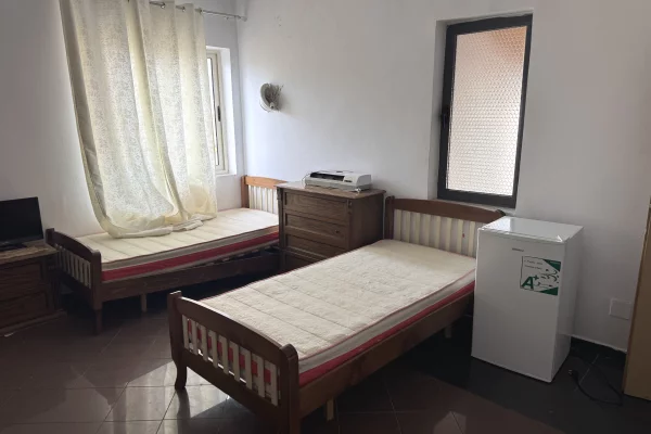 Shtepi me qera 3+1 ne Tirane - 30,000 Leke