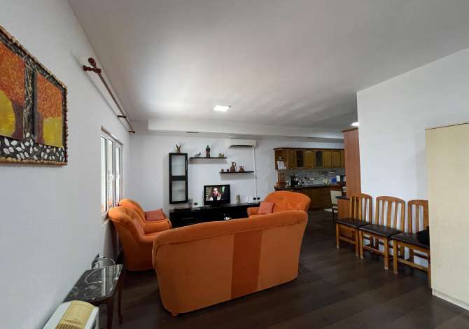 Shtepi me qera 1+1 ne Tirane - 350 Euro