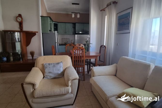 Shtepi me qera 2+1 ne Tirane - 600 Euro