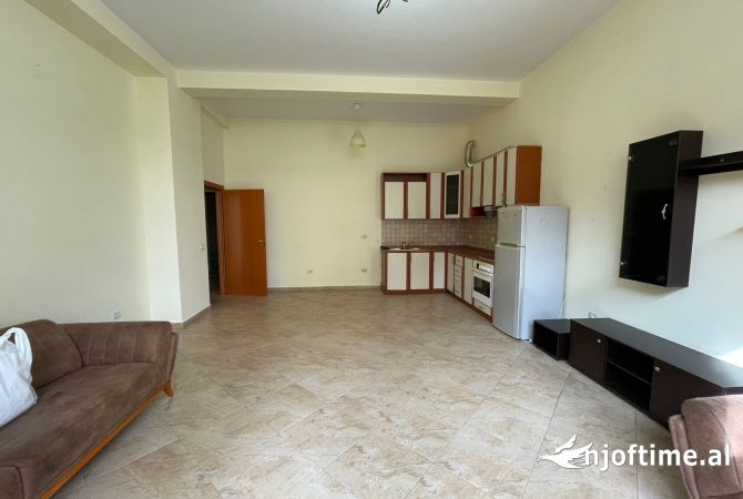 Shtepi me qera 1+1 ne Tirane - 600 Euro