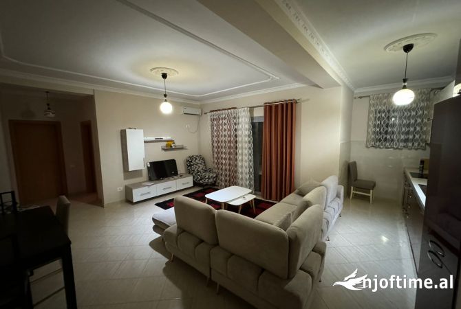 Shtepi me qera 1+1 ne Tirane - 400 Euro