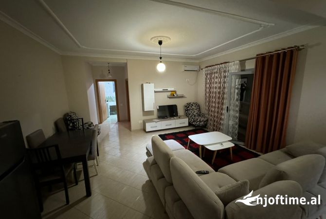 Shtepi me qera 1+1 ne Tirane - 400 Euro