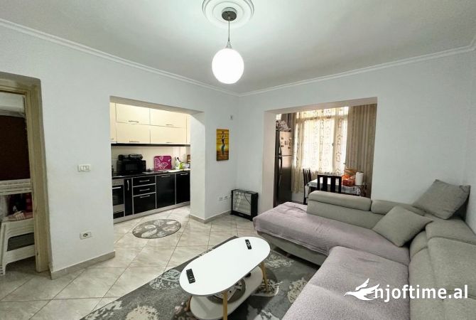 Shtepi ne shitje 1+1 ne Tirane - 90,000 Euro