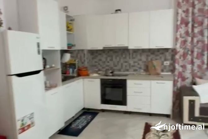 Shtepi ne shitje 1+1 ne Tirane - 80,000 Euro